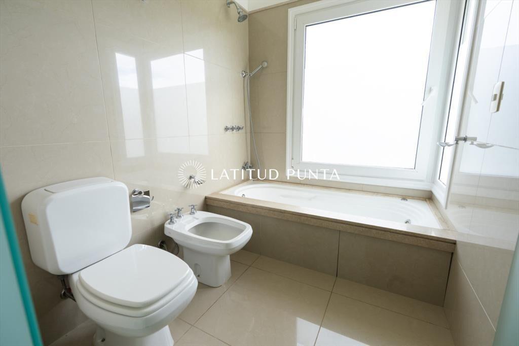 Penthouse en venta Playa Mansa