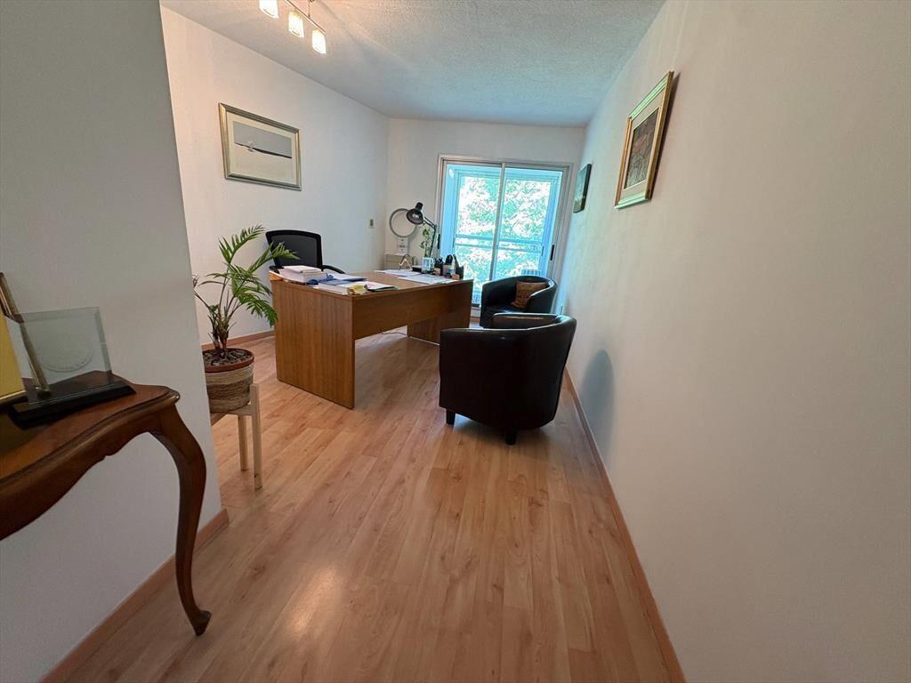 Alquiler - Apartamento con un dormitorio y terraza en Tres C