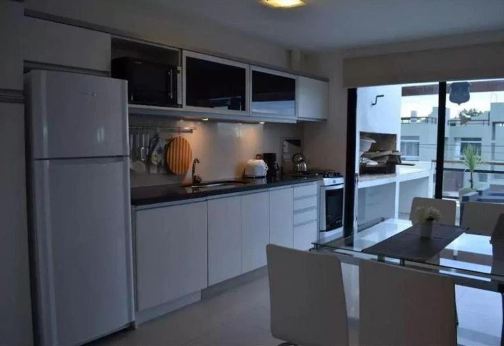 DEPARTAMENTO DE 2 DORMITORIOS EN MANANTIALES, PUNTA DEL EST