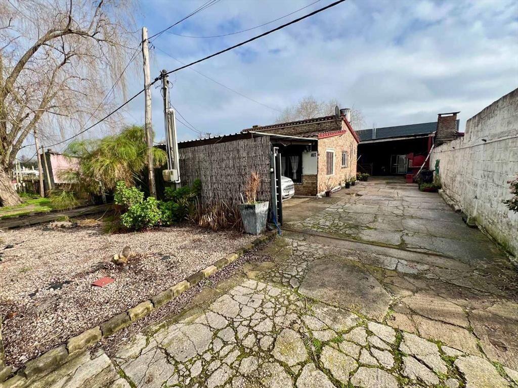 Venta 3 casas en Barros Blancos (ideal para renta)