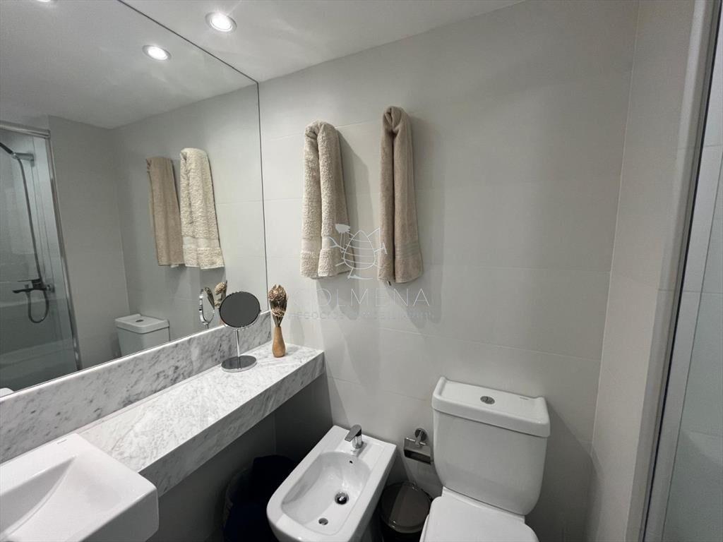 Apartamento en de 1 dormitorio Playa Mansa linea