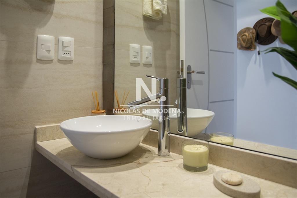 Apartamento 2 dormitorios en venta a metros del mar, Punta