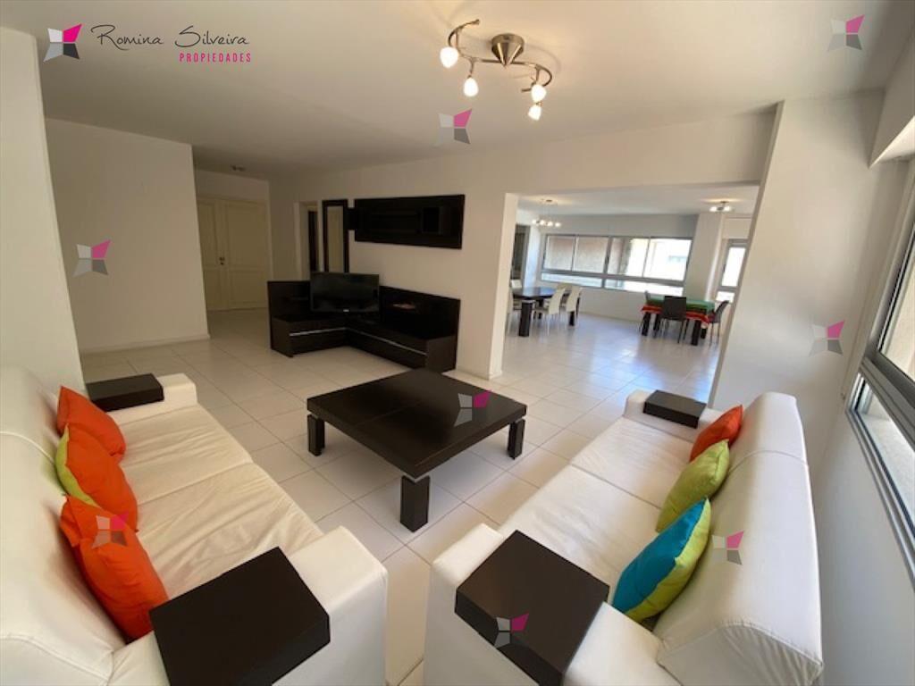 Apartameto en plena peninsula de 3 domitorios 3