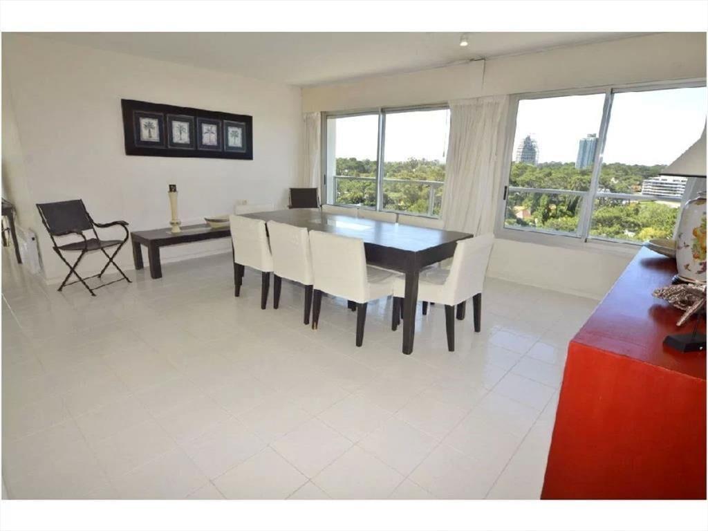 Apartamento en Mansa, 3 dormitorios *