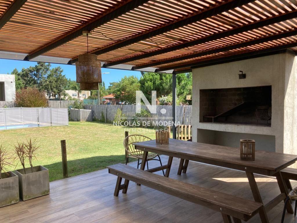 Vende impecable casa de 3 dormitorios en excelente ubicaciÃ