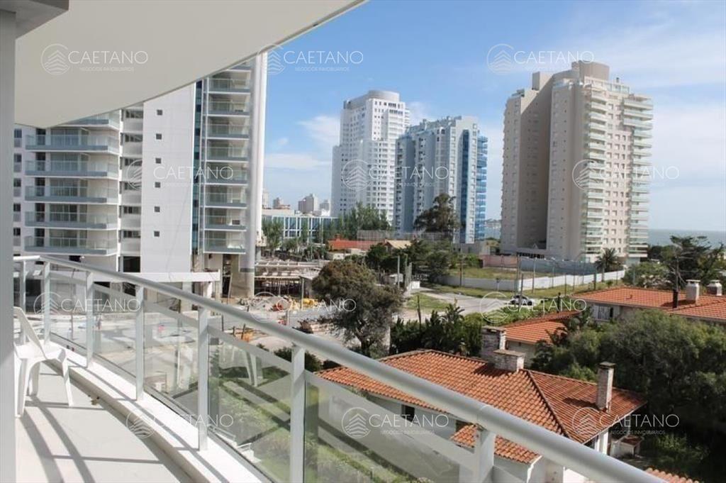 APARTAMENTO EN VENTA SUNRISE TOWER 2 DORMITORIOS