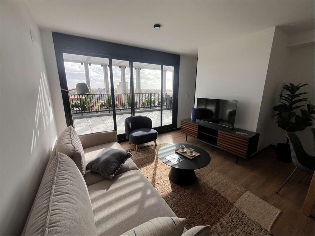 VENTA ,ESTRENA PENTHOUSE 2 DORMITORIOS PARQUE BATLLE /VIVIE