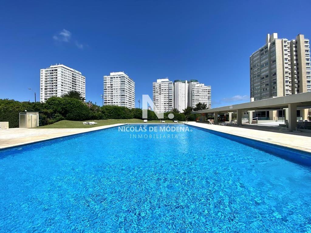 EXCELENTE APARTAMENTO EN PLAYA MANSA
