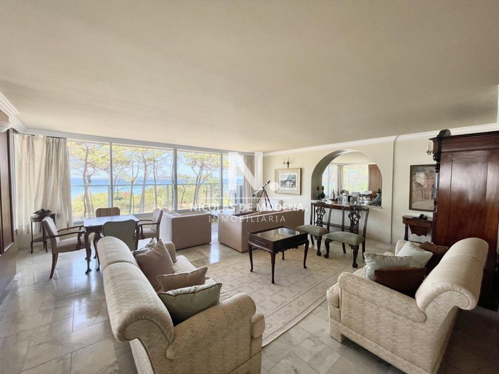 Exclusivo apartamento a los pies de la Playa