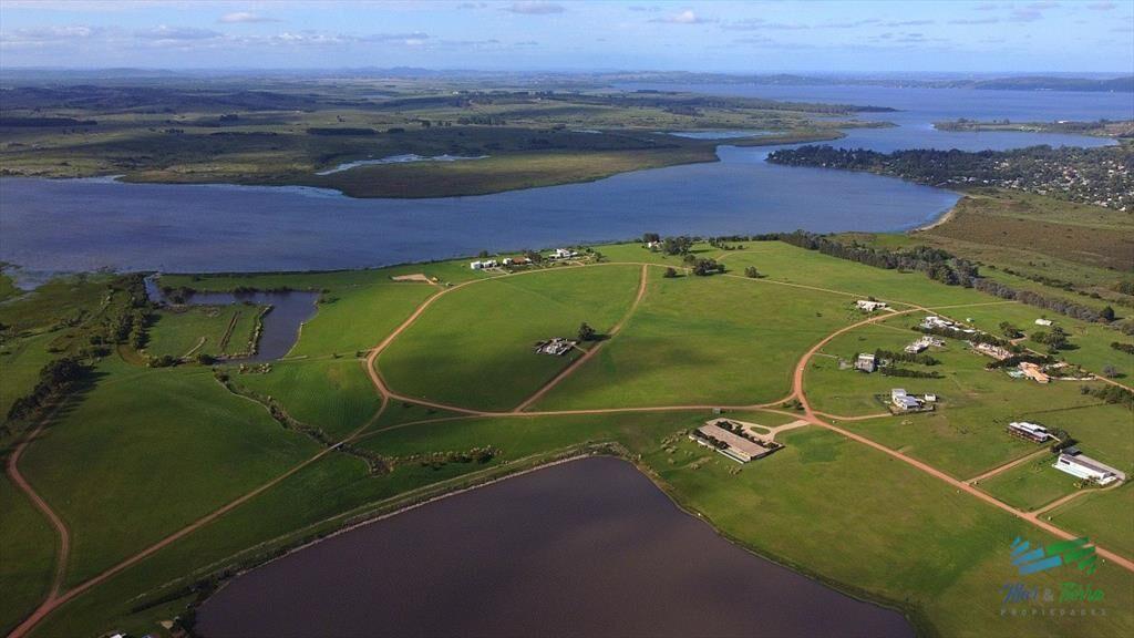 Venta de  terreno proximo al aeropuesrto de Punta