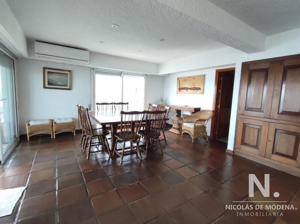 Hermoso apartamento con inmejorable vista al mar