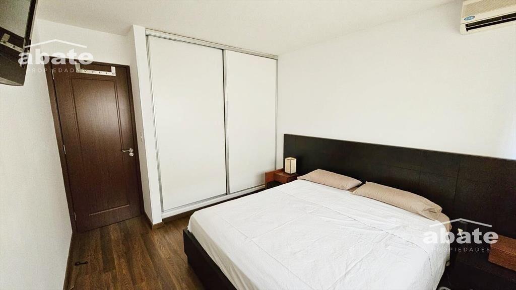 Venta Casa moderna en Pocitos 2 dormitorios y gge