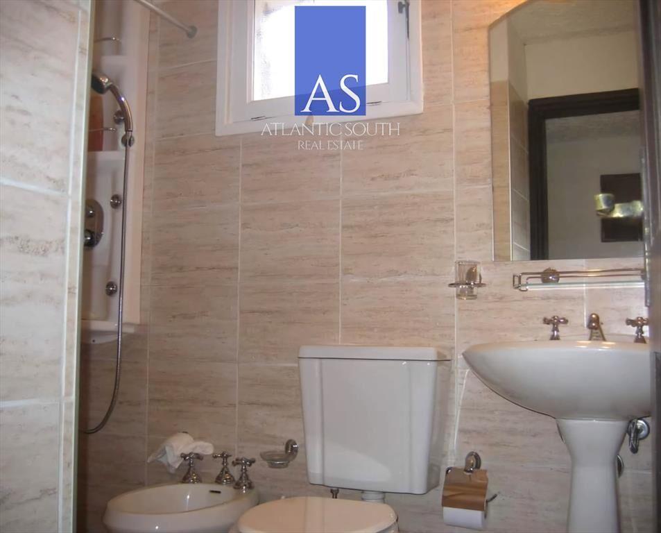 Apartamento de 3 dormitorios estufa a leña y al