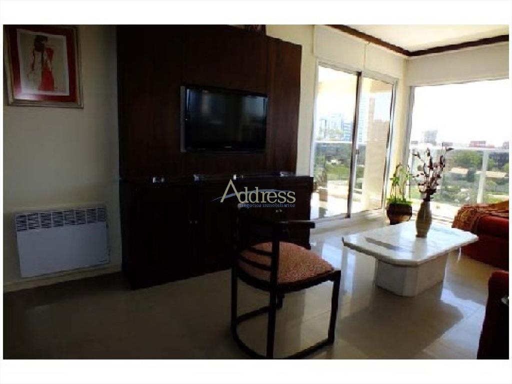 Apartamento en Brava, 2 dormitorios *