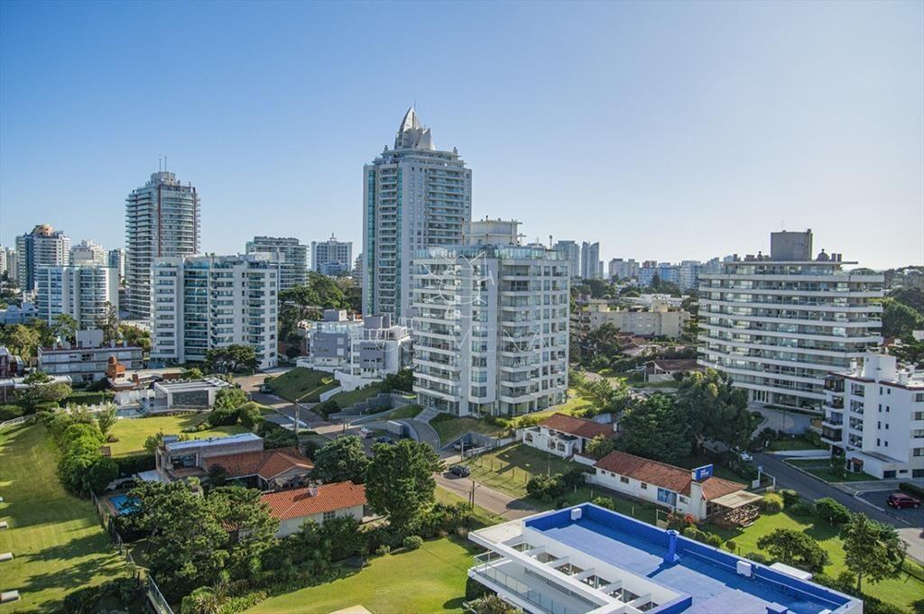 Hermoso Departamento en venta de 3 dormitorios.