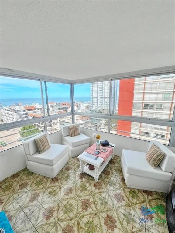 Venta de apartamento 2 y medio dormitorios en la