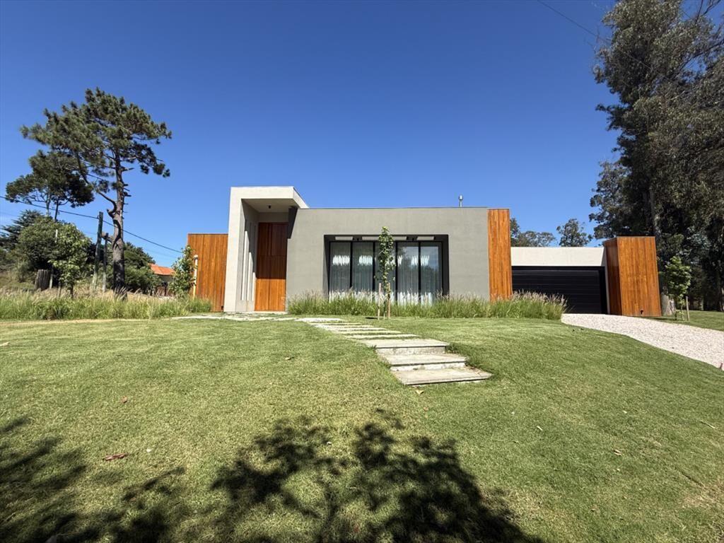 Morderna Propiedad en Venta , Punta del Este