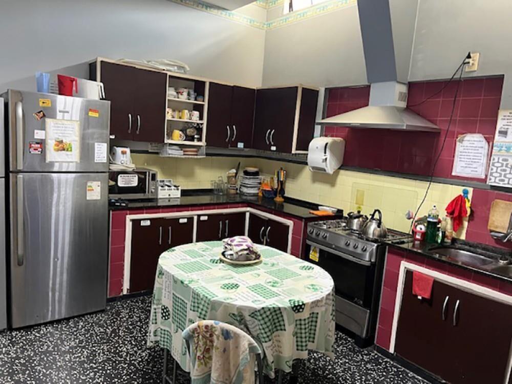 Venta casa 4 dorm en Parque Batlle, 4 de Julio y Rosell y Ri