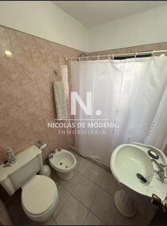 Vende apartamento de 3 dormitorios en Roosevelt,