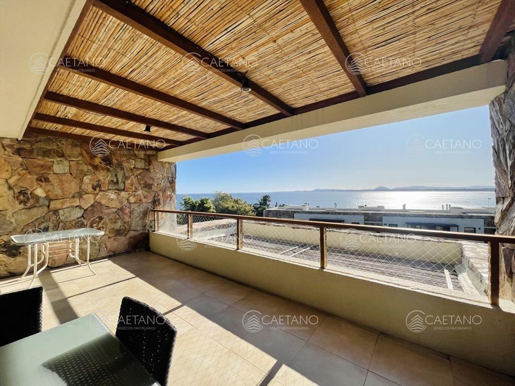 Venta apartamento 2 dormitorios. Punta Ballena,