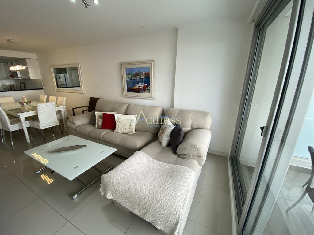 Apartamento en Brava, 2 dormitorios *