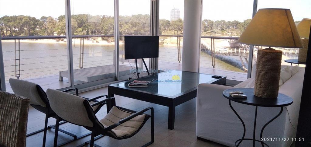 Apartamento en La Barra 3 dormitorios con balcón
