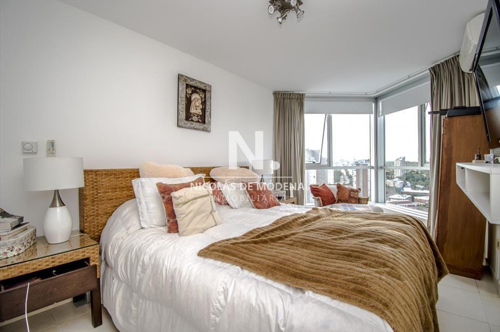 Apartamento En Alquiler, 3 Dorm. + Servicio en