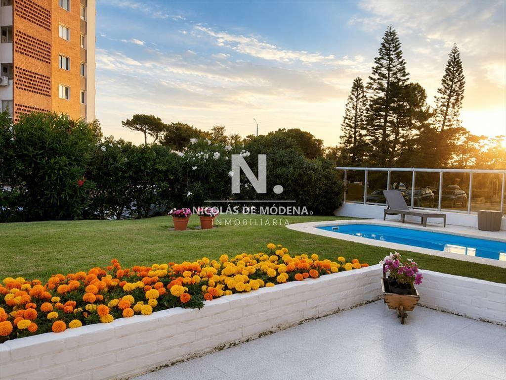 Casa de 5 dormitorios, con piscina y parrillero