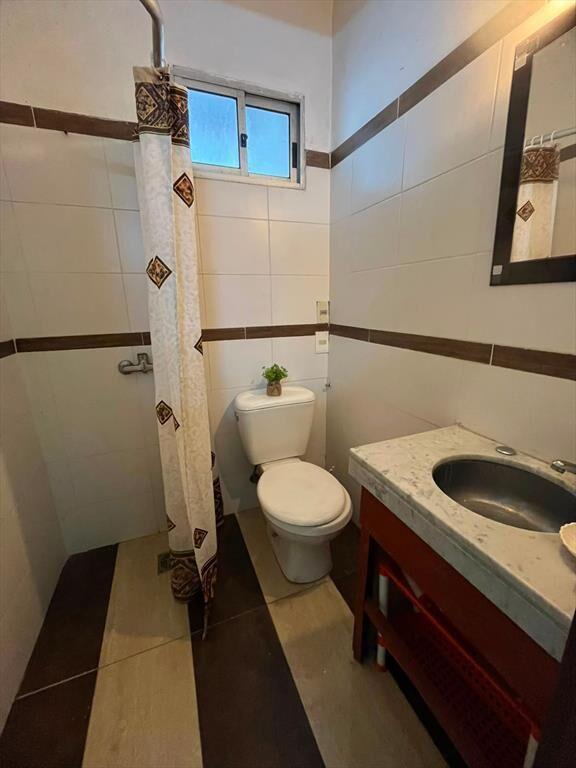 Venta Casa PH Cordón 4 Dormitorios y Garage