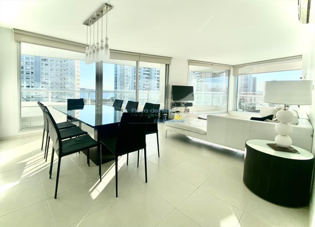 Apartamento 3 dormitorios en Playa Mansa Punta