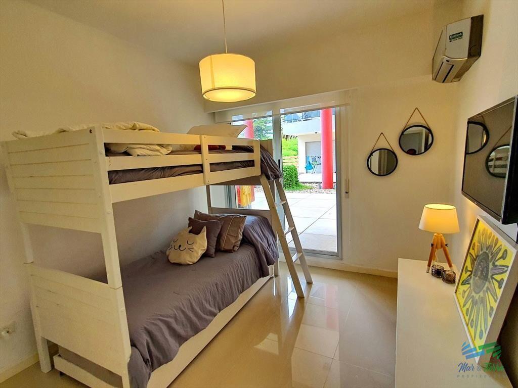Vendo apartamento 2 dormitorios con gran terraza