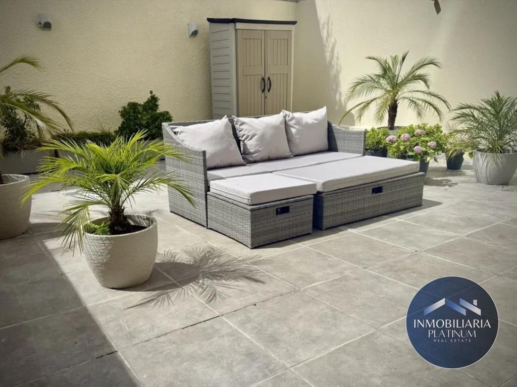 Apartamento de 2 Dormitorios y 2 Baños en Venta en Malvin