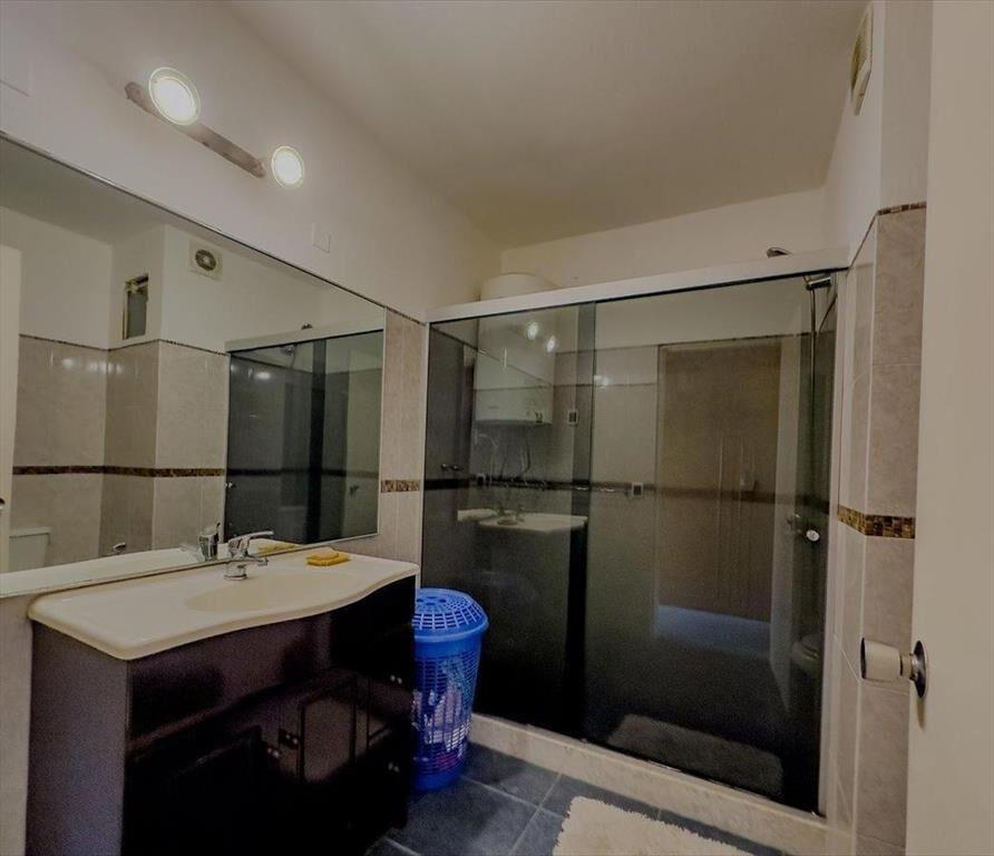 Venta de Apartamento de 3 dormitorios garaje bajos gastos P