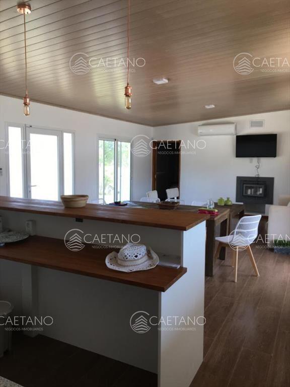 ALQUILER DE HERMOSA CASA CON PISCINA EN JOSE IGNACIO