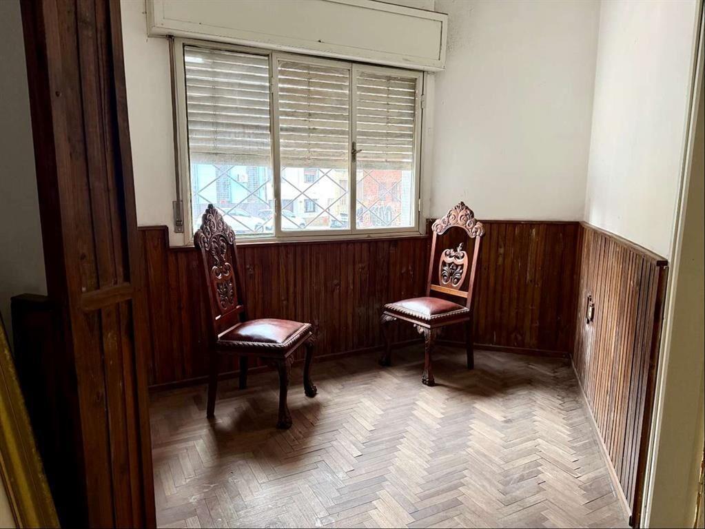 Venta casa 2 dormitorios más servicio, escritorio, garaje p