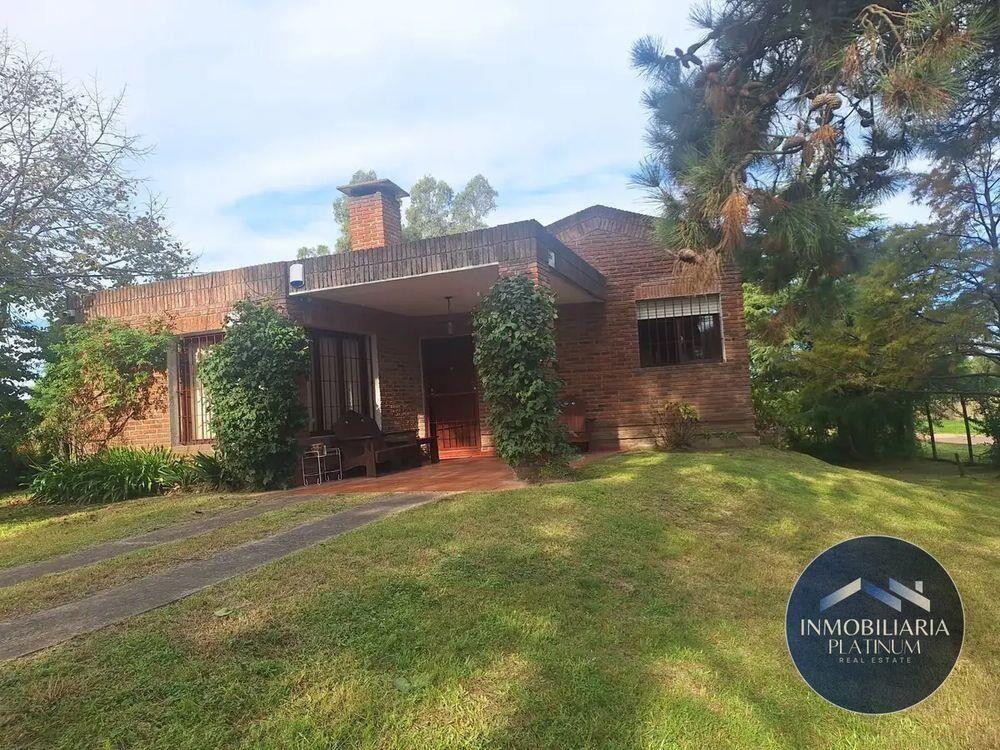 Casa en venta c/ cochera en El Pinar