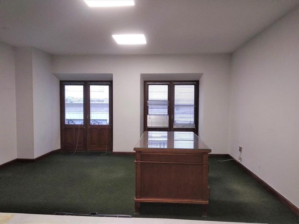 ALQUILER - OFICINA - CIUDAD VIEJA
