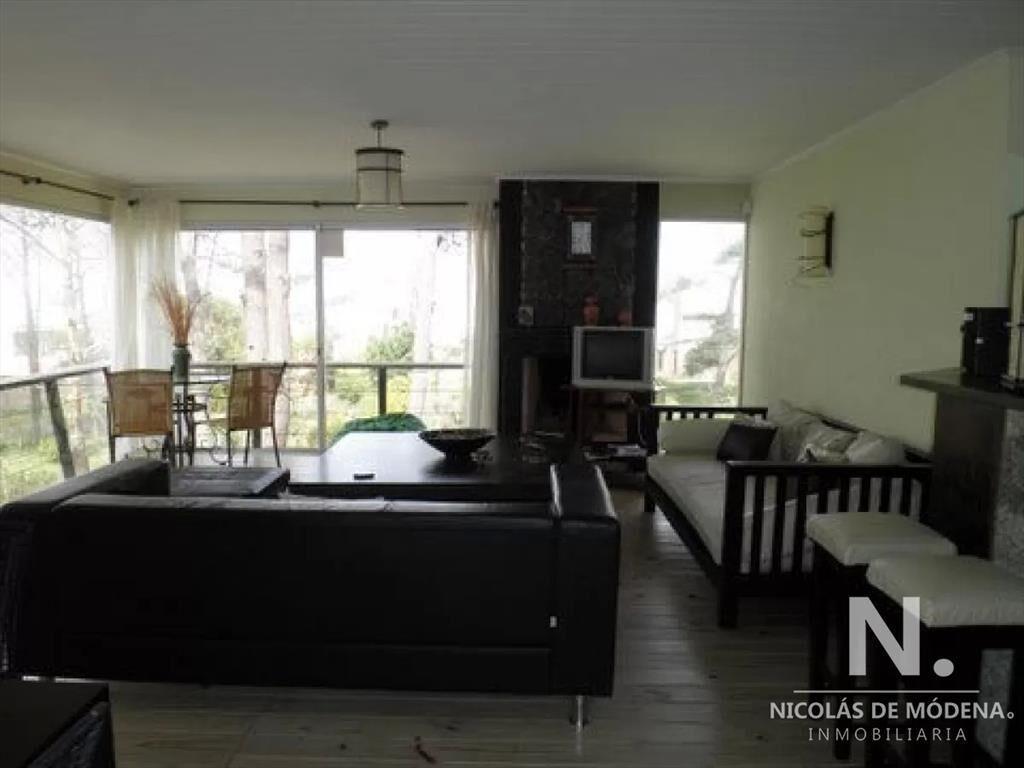 Venta casa 5 dormitorios Montoya La Barra