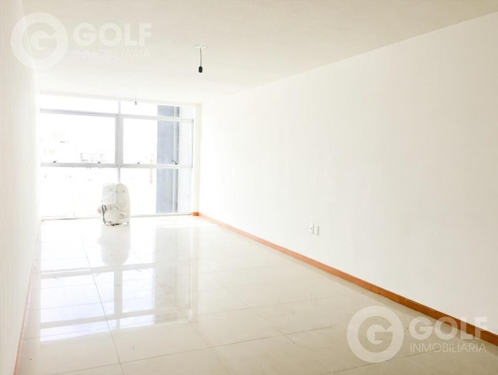 Venta de monoambiente con amplia terraza con renta en Cordó