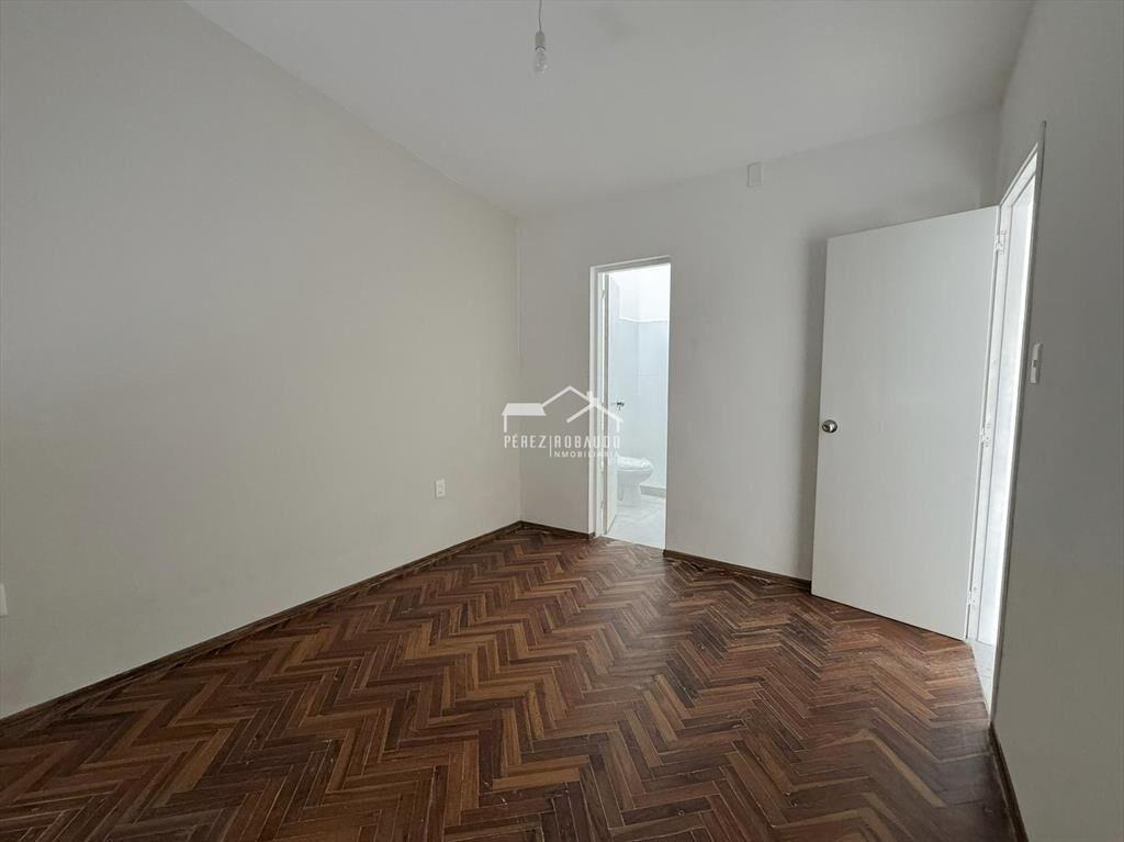 Venta apartamento de 1 dormitorio, planta baja- Carrasco No