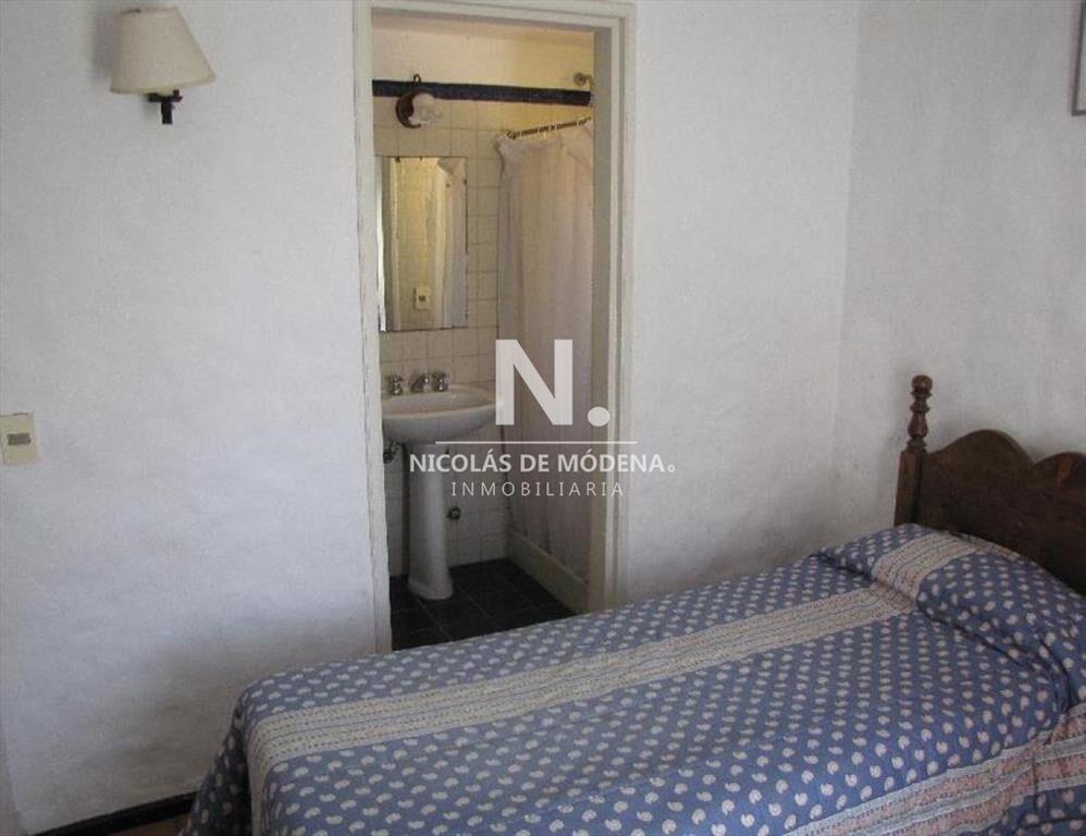 En venta casa de 4 dormitorios, primera lÃnea -