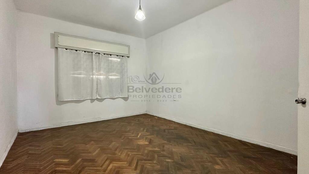 Casa cuatro dormitorios + Local en venta en Belvedere