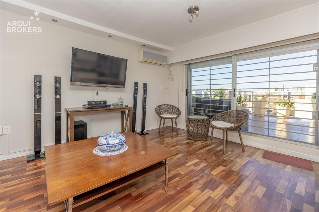 Apartamento penthouse de 2 dormitorios en venta en Punta Ca