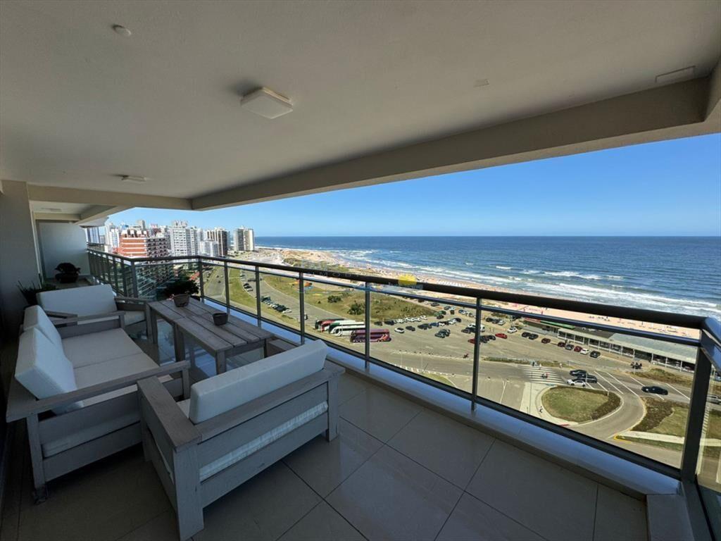 Apartamento en venta de 4 dormitorios en Torre ,