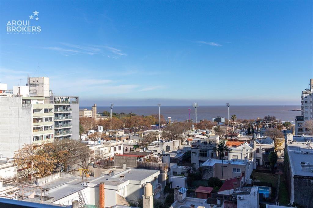 Apartamento de dos dormitorios en venta en Punta Carretas -
