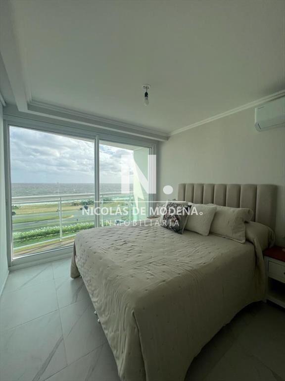 Departamento en alquiler en Edificio Cruceros , ,