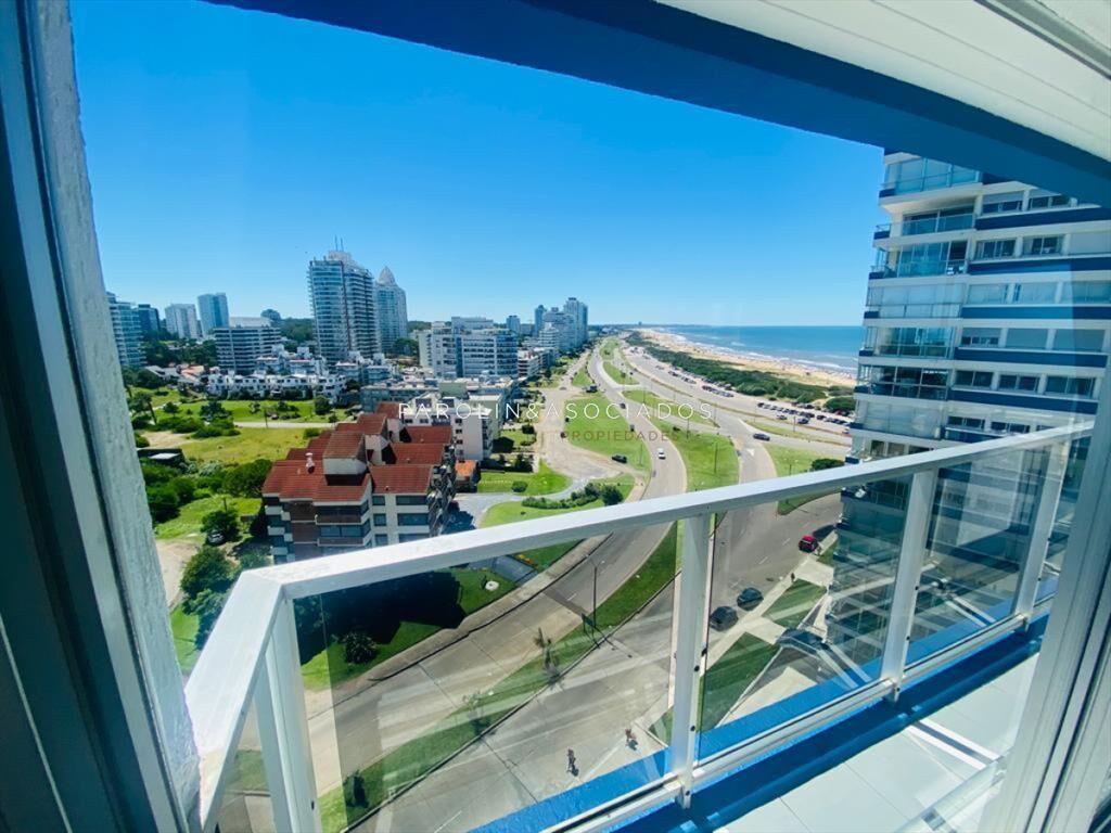 Apartamento de 3 dormitorios en Terrazas de Villa