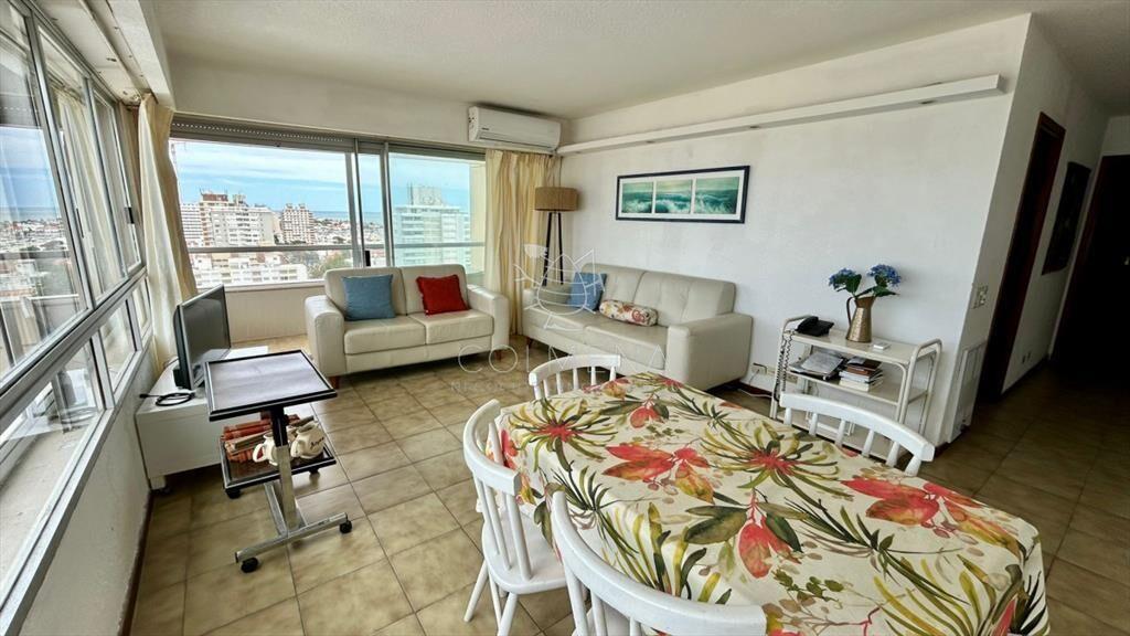 Apartamento en Torre Gattas con muy buena vista a