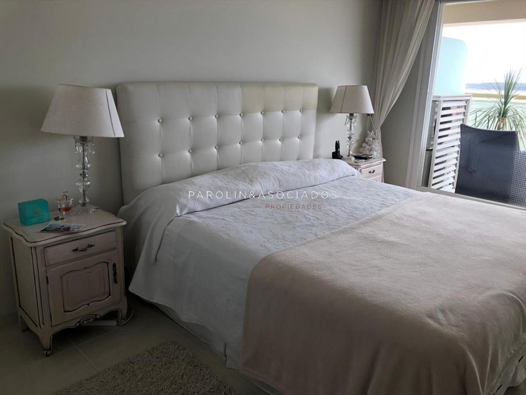 Apartamento en venta de 3 dormitorios en Le Punta