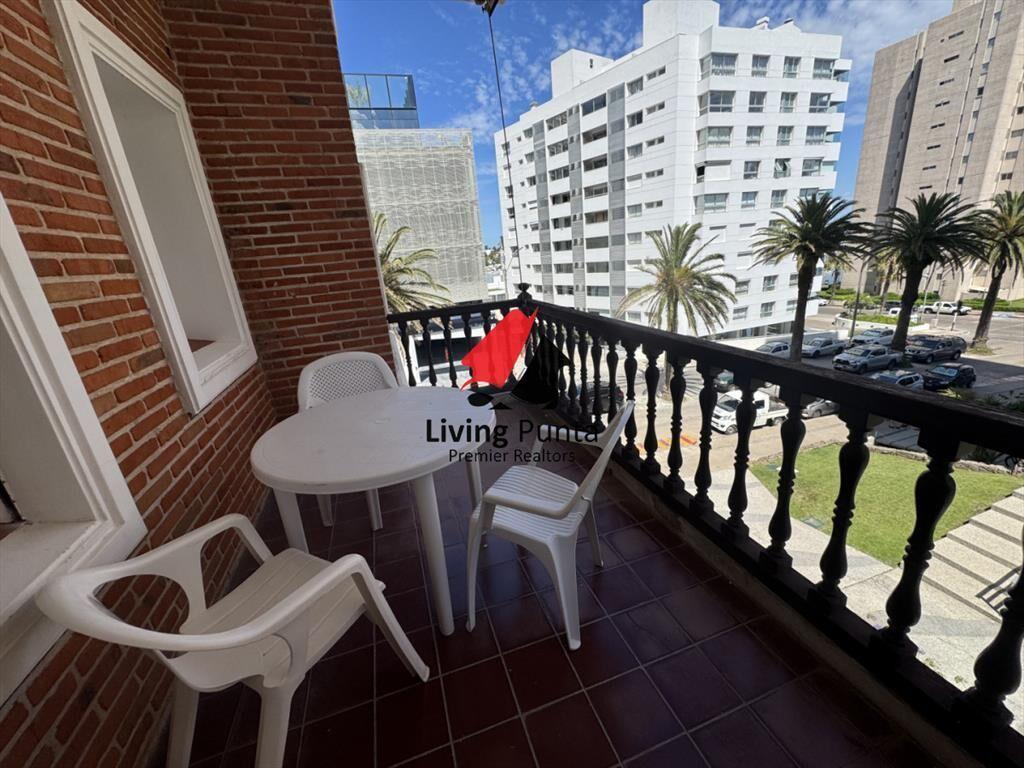Precio de 1900 dólares del 20 al 31 enero
